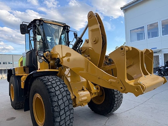 CAT 926M 3 of 14