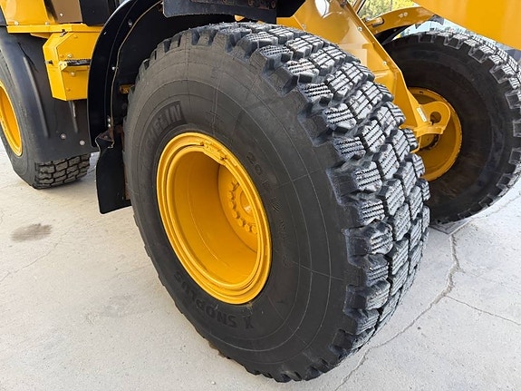 CAT 926M 9 of 14
