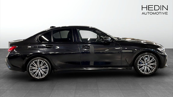 BMW 330e 6 of 12