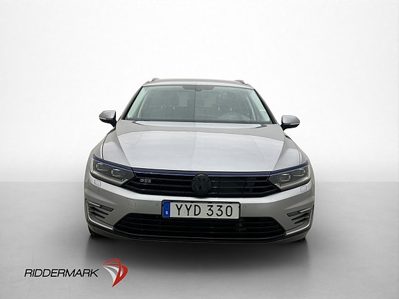 Volkswagen Passat 2 of 30
