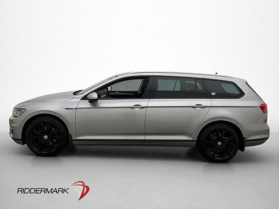 Volkswagen Passat 4 of 30