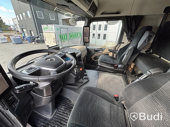 Lastbil Mercedes-Benz Actros 1836 10.7 PowerS... via auktion 10 of 27