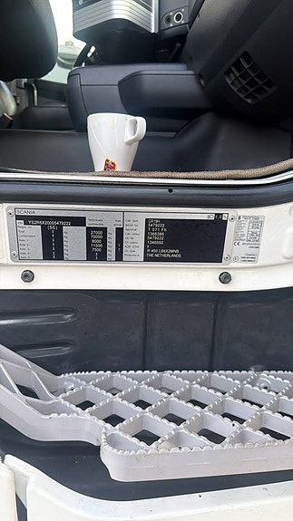 Scania R 450LB6X2MNB 6 of 12