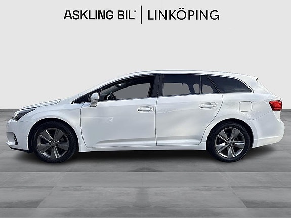 Toyota Avensis 3 of 14