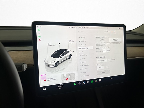 Tesla Model 3 22 of 30