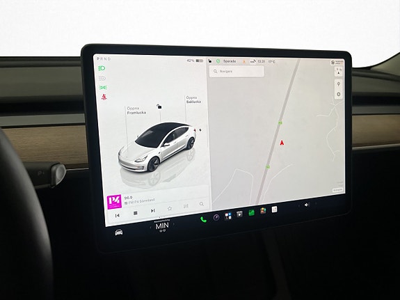Tesla Model 3 27 of 30