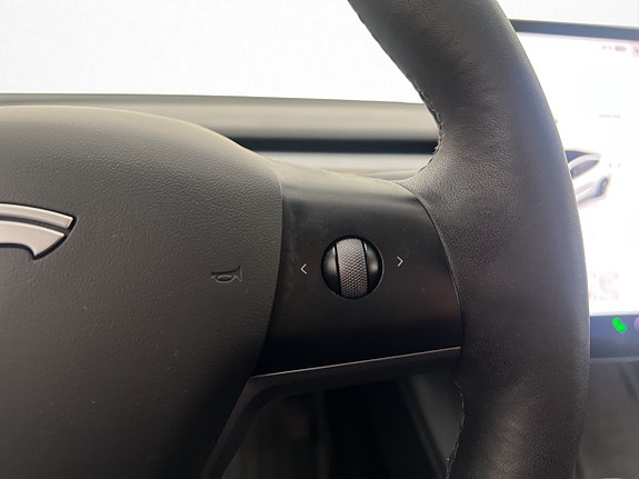 Tesla Model 3 19 of 30