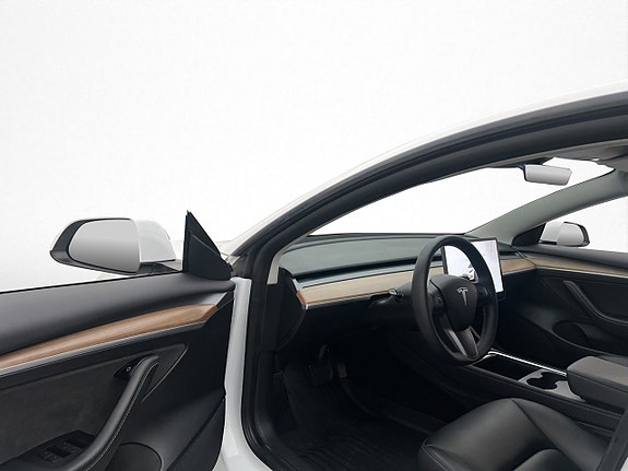 Tesla Model 3 15 of 30