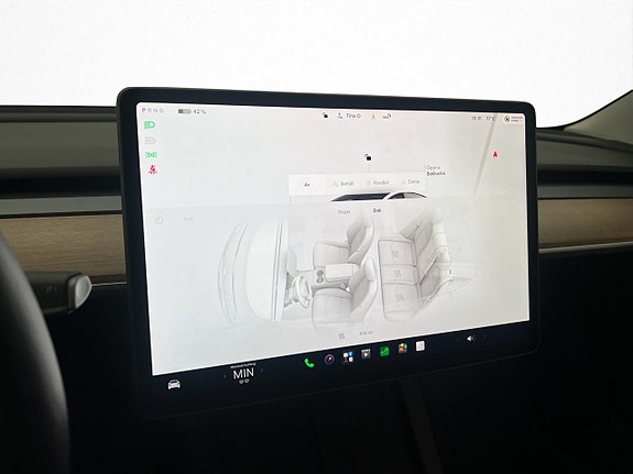 Tesla Model 3 26 of 30