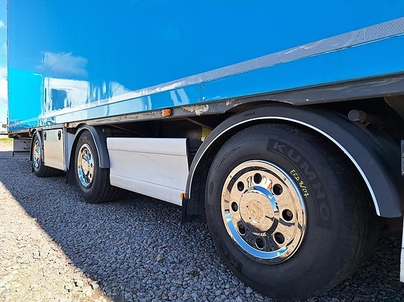 VAK OY Trailer Van Fully Insulated Standard 7 of 14