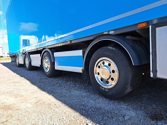 VAK OY Trailer Van Fully Insulated Standard 4 of 14