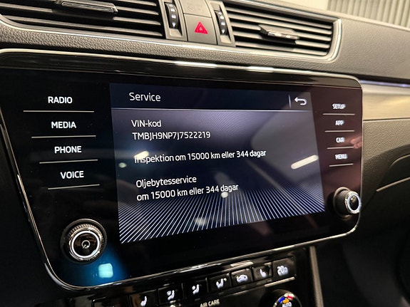 Skoda Superb 12 of 23