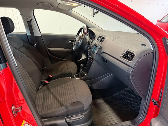 Volkswagen Polo 8 of 18
