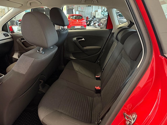 Volkswagen Polo 11 of 18