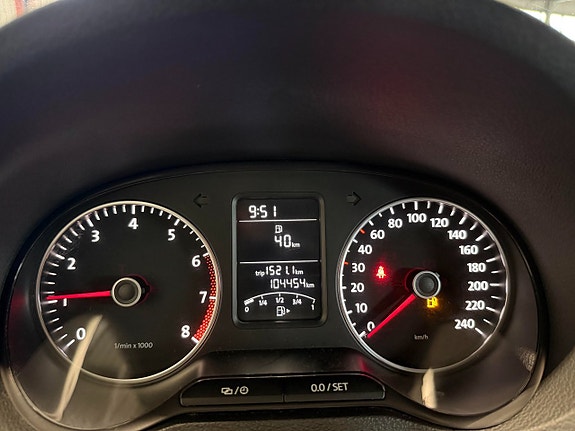 Volkswagen Polo 17 of 18