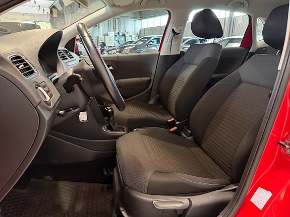 Volkswagen Polo 13 of 18