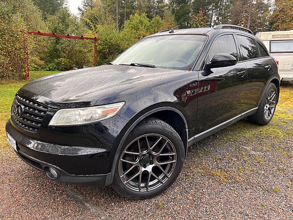 Infiniti FX45 2 of 4
