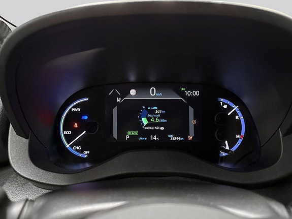Toyota Yaris Cross 10 of 17
