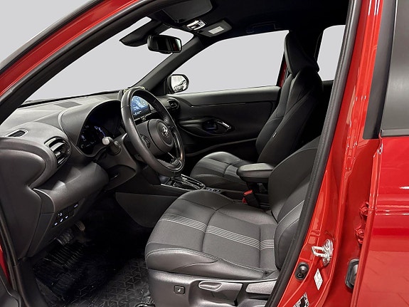 Toyota Yaris Cross 8 of 17