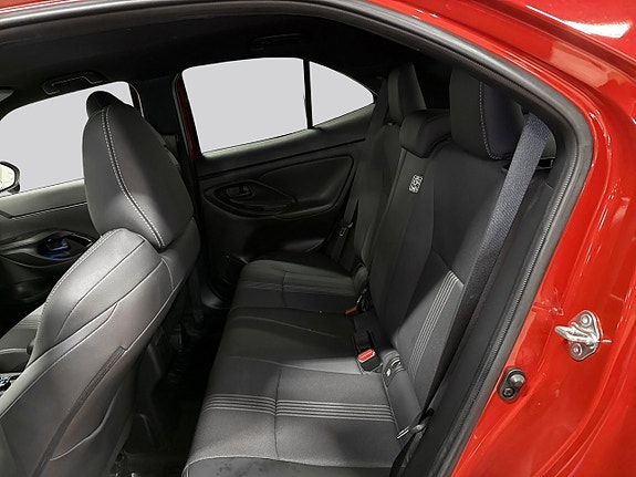Toyota Yaris Cross 9 of 17