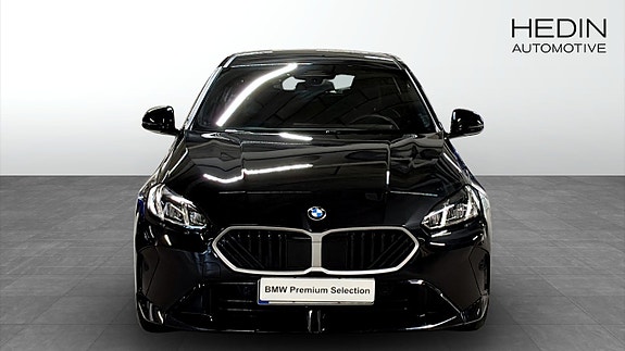 BMW 120 8 of 9