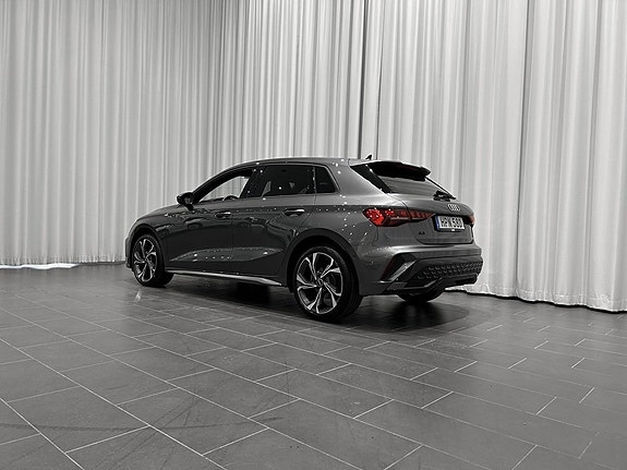 Audi A3 3 of 18