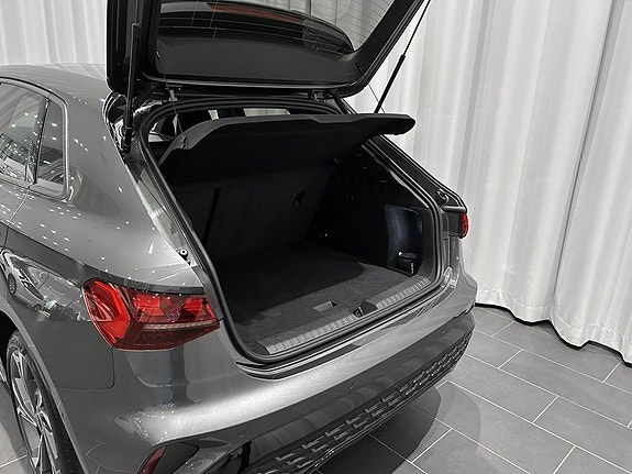 Audi A3 4 of 18