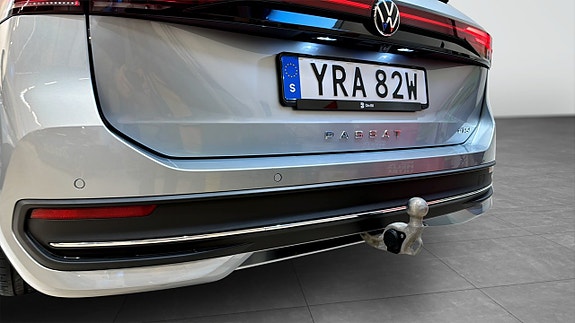 Volkswagen Passat 13 of 22