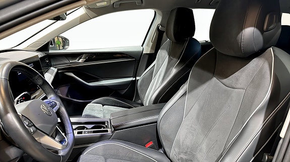 Volkswagen Passat 8 of 22