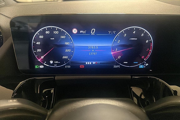 Mercedes-Benz GLA250 21 of 24