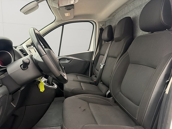 Renault Trafic 16 of 30