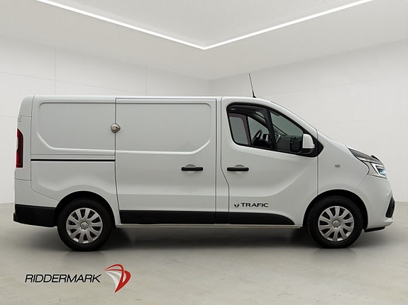 Renault Trafic 2 of 30