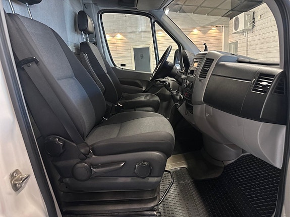 Volkswagen Crafter 35 13 of 16