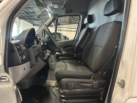 Volkswagen Crafter 35 11 of 16