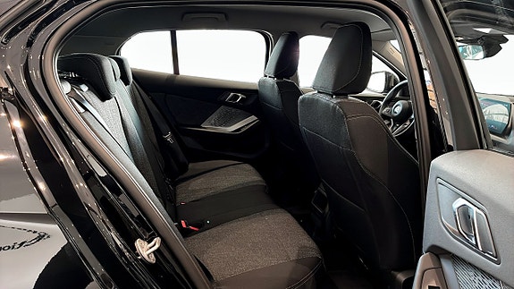 BMW 120 5 of 9