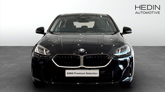 BMW 120 8 of 9