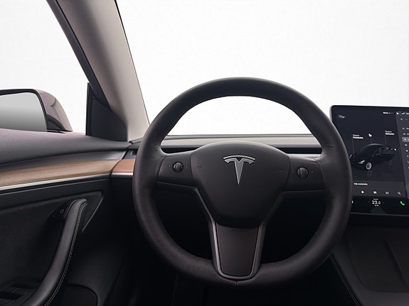 Tesla Model 3 15 of 30