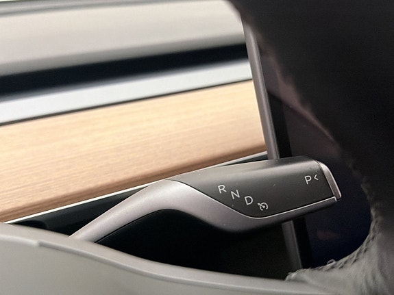 Tesla Model 3 18 of 30