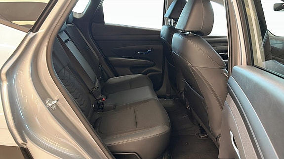 Hyundai Tucson 5 of 9