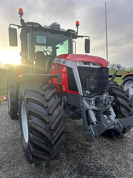 Massey Ferguson 8S.305 EX Dyna-VT/Demo 5 of 12