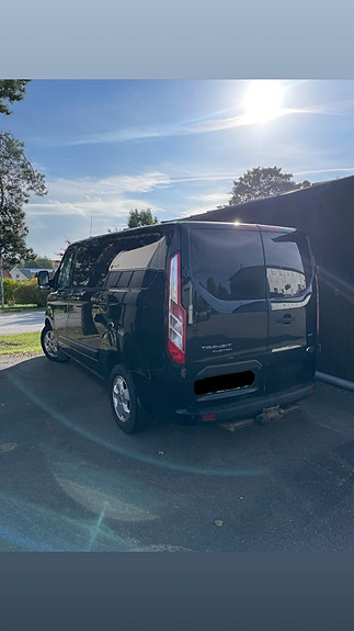 Ford Transit Custom 3 of 4