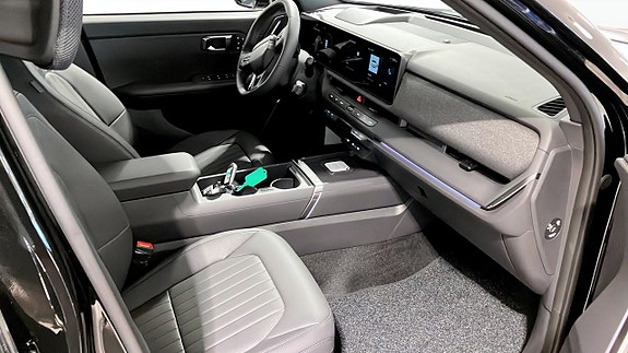 Kia Seltos 3 of 10