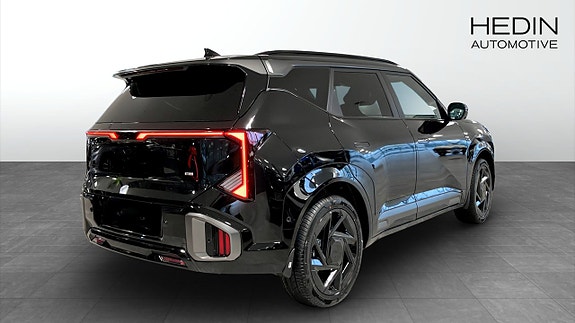 Kia Seltos 2 of 10