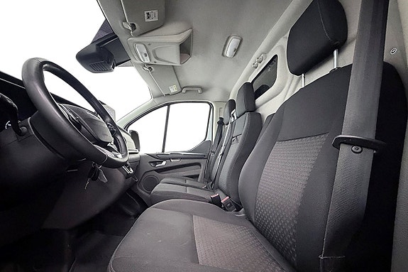 Ford Transit Custom 14 of 27
