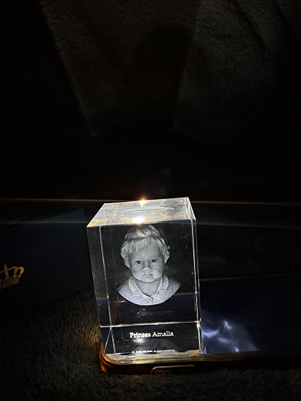 Product image 1 of 2