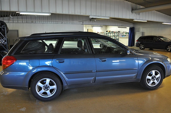 Subaru Outback 6 of 11