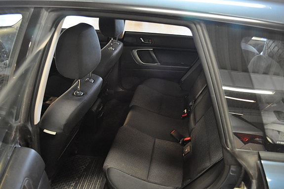 Subaru Outback 10 of 11