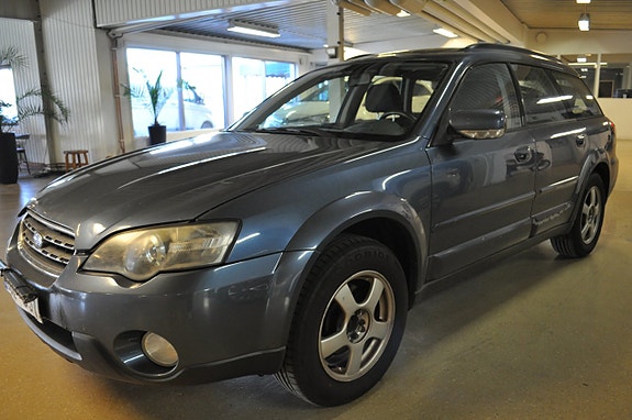 Subaru Outback 2 of 11