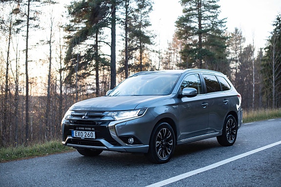 Mitsubishi Outlander 4 of 17