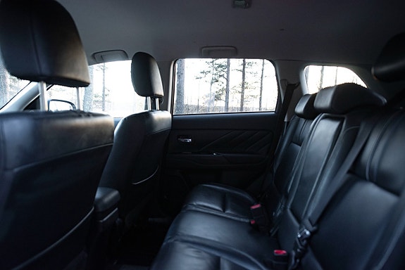 Mitsubishi Outlander 14 of 17